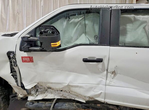 1FT7W2BT1SEC76161 2025 FORD F250 White Widok wnętrza z przodu