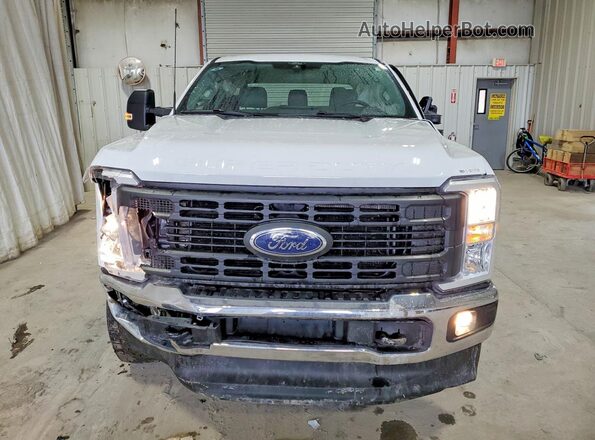 1FT7W2BT1SEC76161 2025 FORD F250 White Widok z przodu