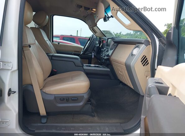 1FT7W2BT2GEA78745 2016 FORD F-250 White Widok z przodu