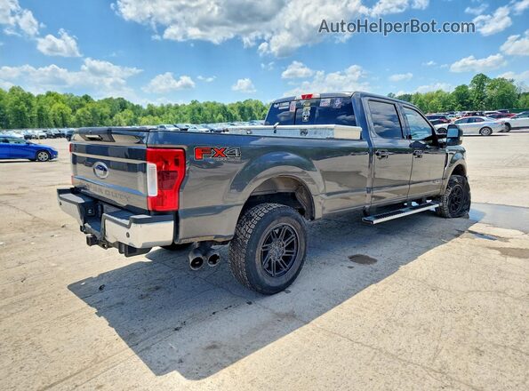 1FT7W2BT2JEB88816 2018 FORD F250 Gray 