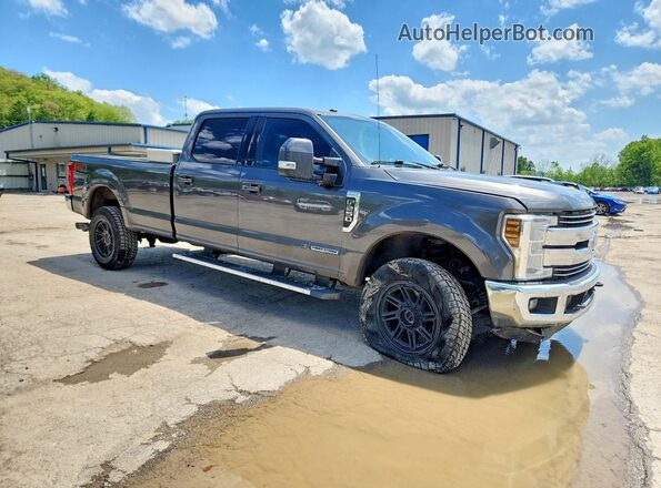 1FT7W2BT2JEB88816 2018 FORD F250 Gray 