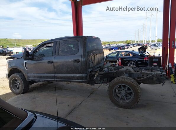 1FT7W2BT3JEC09494 2018 FORD F-250 Gray 