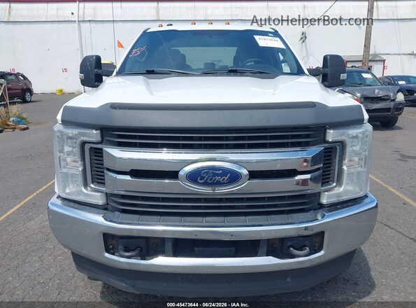 1FT7W2BT3KED86631 2019 FORD F-250 Белый Вид задней части салона