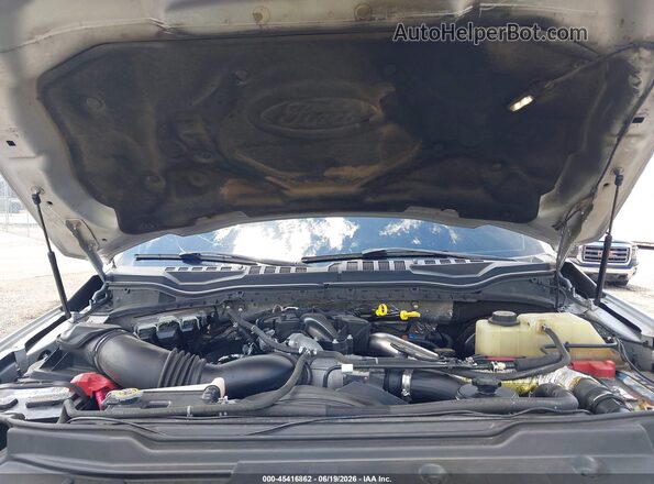 1FT7W2BT4HEE97410 2017 FORD F-250 Silver Widok z tyłu