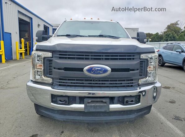 1FT7W2BT5HEE37443 2017 FORD F250 White Դիմացի տեսք