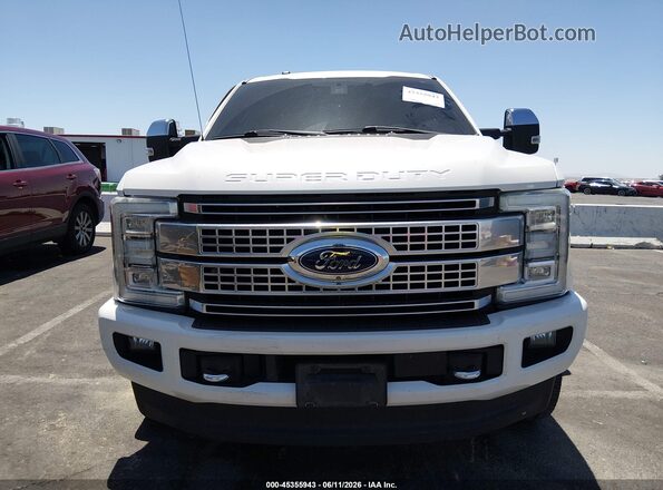 1FT7W2BT5HEE57045 2017 FORD F-250 White Widok wnętrza z tyłu