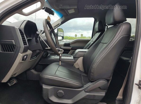 1FT7W2BT6KEE65517 2019 FORD F250 White Widok wnętrza z przodu