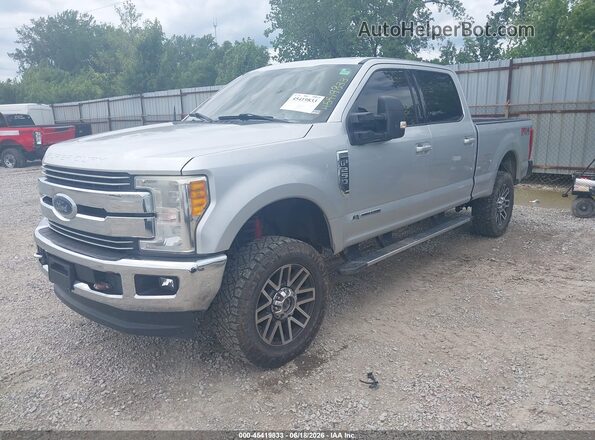 1FT7W2BT7HEE25472 2017 FORD F-250 Серебряный Передняя левая четверть