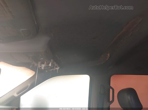1FT7W2BT7HEE25472 2017 FORD F-250 Серебряный Вид спереди
