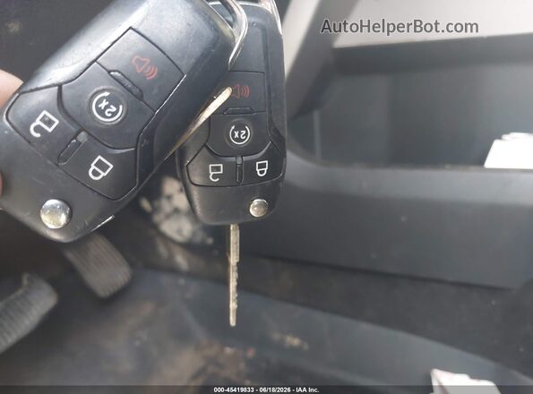 1FT7W2BT7HEE25472 2017 FORD F-250 Серебряный Вид панели приборов
