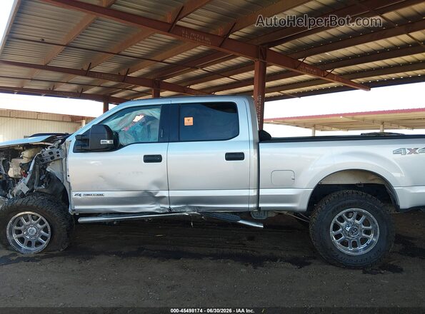 1FT7W2BT7JEB38087 2018 FORD F-250 Silver 360 interior view