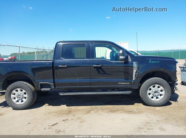 1FT7W2BT7PED33986 2023 FORD F-250 Black Widok wnętrza z tyłu