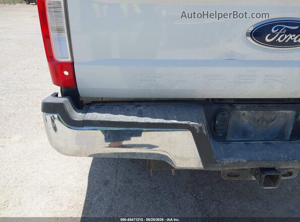 1FT7W2BT8HEC66851 2017 FORD F-250 White ხელსაწყოთა პანელის ხედი