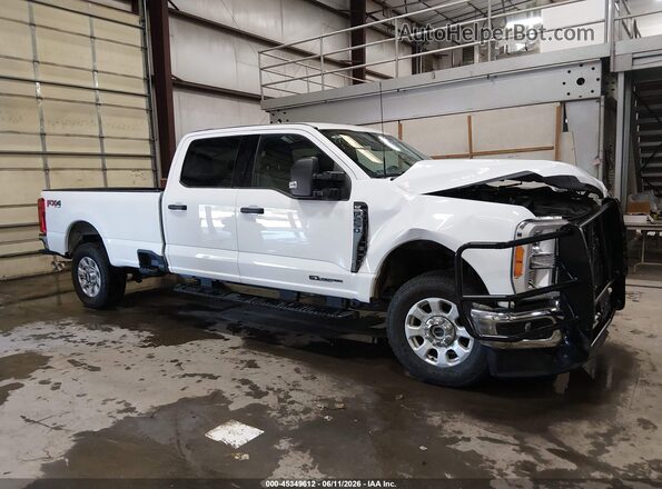 1FT7W2BT8PEC34920 2023 FORD F-250 Белый Вид задней части салона