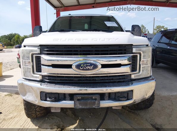 1FT7W2BT9HEF18848 2017 FORD F-250 Белый Вид щитка приборов
