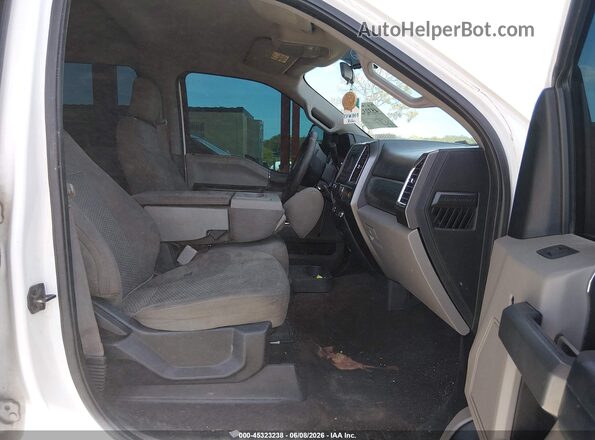1FT7W2BT9HEF18848 2017 FORD F-250 Белый Вид салона спереди
