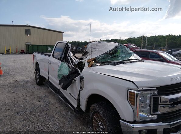1FT7W2BTXJEB48693 2018 FORD F-250 Белый 