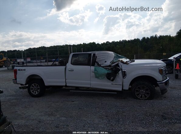 1FT7W2BTXJEB48693 2018 FORD F-250 Белый 