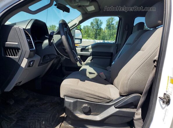 1FT7W2BTXJEC43531 2018 FORD F250 White 