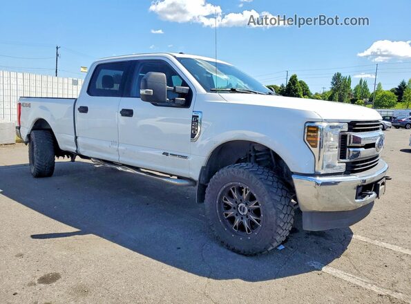 1FT7W2BTXJEC43531 2018 FORD F250 White 