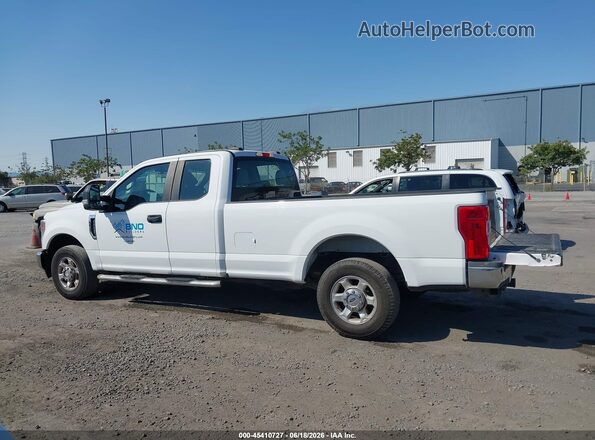1FT7X2A60NED22186 2022 FORD F-250 White სალონის 360-გრადუსიანი ხედი
