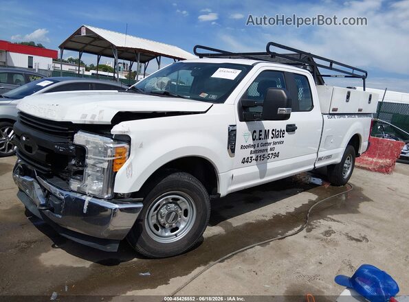 1FT7X2A69HEC88446 2017 FORD F-250 White Przód lewy