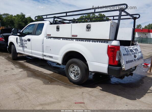 1FT7X2A69HEC88446 2017 FORD F-250 White Tył lewy