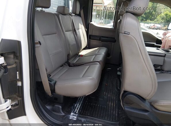 1FT7X2A69HEC88446 2017 FORD F-250 White Widok naklejki z numerem VIN