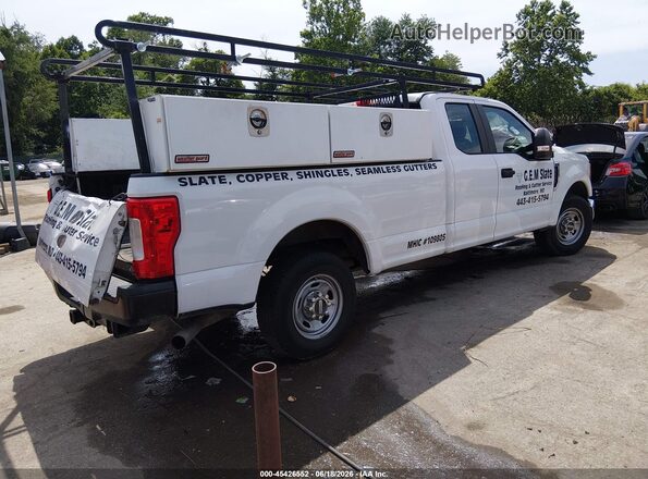 1FT7X2A69HEC88446 2017 FORD F-250 White Tył prawy