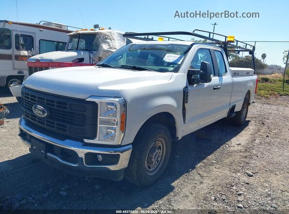 1FT7X2AAXPED16533 2023 FORD F-250 White წინა მარცხენა ხედი სამი მეოთხედიდან