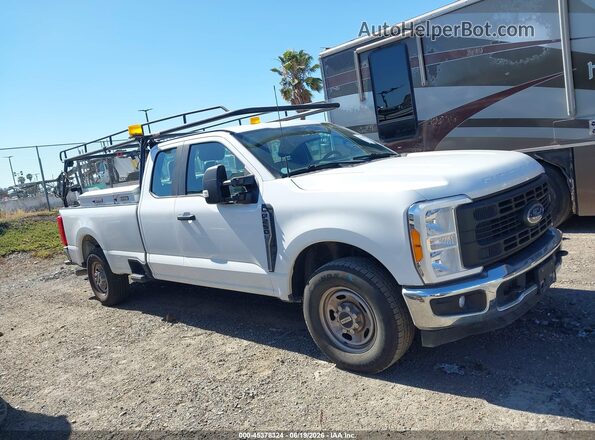 1FT7X2AAXPED16533 2023 FORD F-250 White უკანა სალონის ხედი