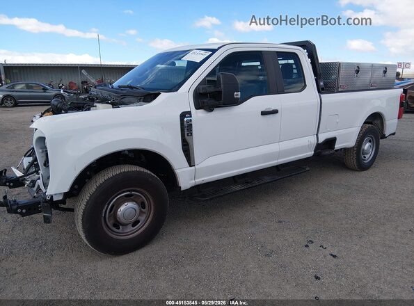 1FT7X2AAXSEC79833 2025 FORD F-250 White წინა მარცხენა ხედი სამი მეოთხედიდან