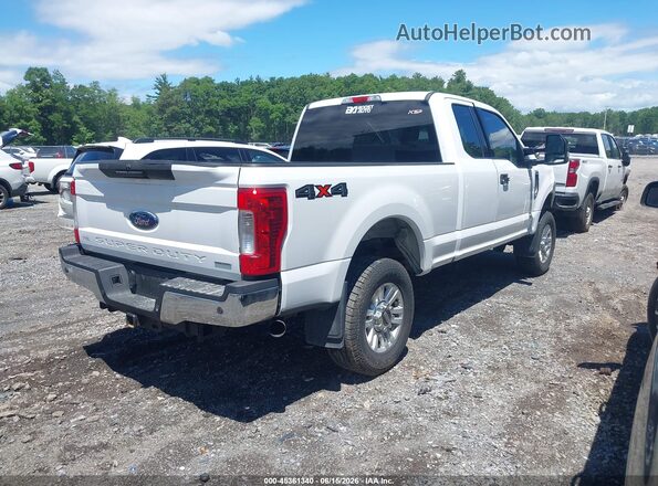 1FT7X2B60HEC75504 2017 FORD F-250 White Tył prawy