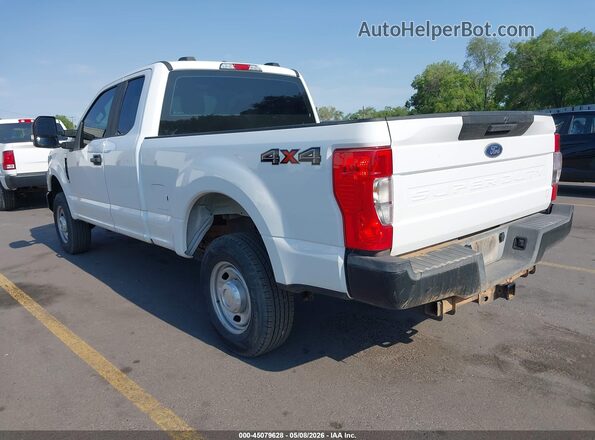1FT7X2B60NEE25140 2022 FORD F-250 White 