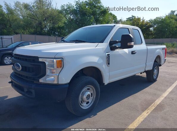 1FT7X2B60NEE25140 2022 FORD F-250 White 