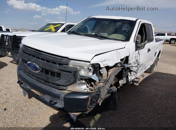 1FT7X2B61NEE24613 2022 FORD F-250 White 