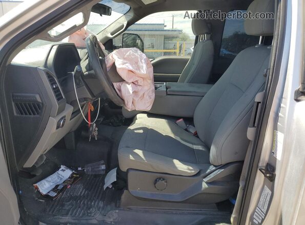 1FT7X2B63JEC63269 2018 FORD F250 Silver წინა სალონის ხედი