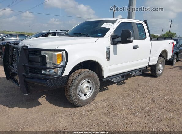 1FT7X2B64HEC16598 2017 FORD F-250 White Przód lewy