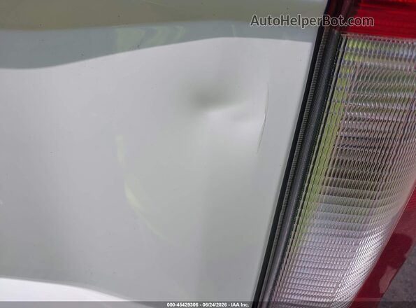 1FT7X2B64HEC16598 2017 FORD F-250 White Widok z przodu
