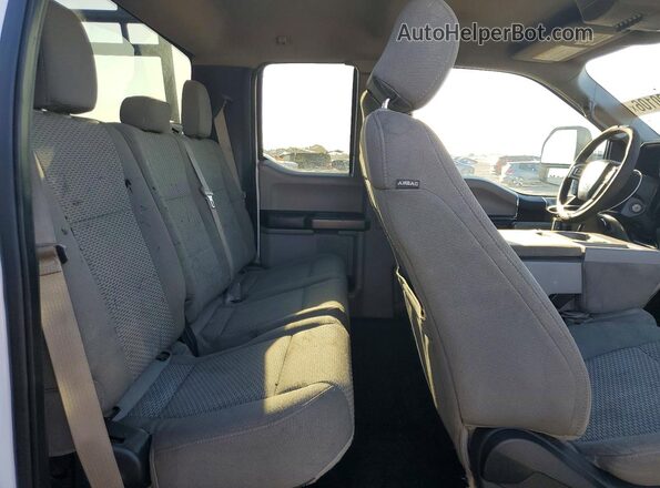 1FT7X2B65HEC15539 2017 FORD F250 White 