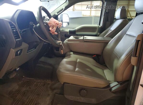 1FT7X2B67NEE49998 2022 FORD F250 White Vista interior delantera