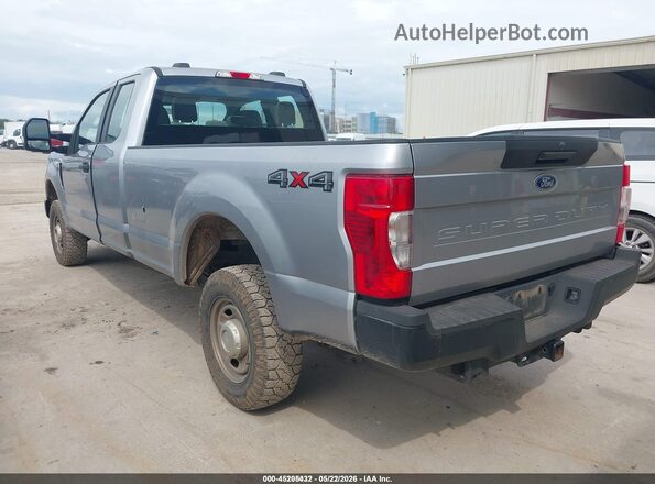 1FT7X2B69NEE46066 2022 FORD F-250 Серебряный 