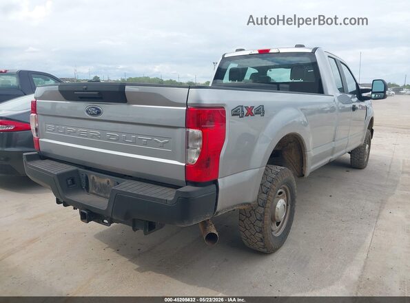 1FT7X2B69NEE46066 2022 FORD F-250 Серебряный 