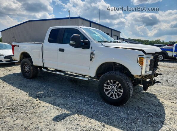 1FT7X2B6XKED45615 2019 FORD F250 White Առջևի աջ