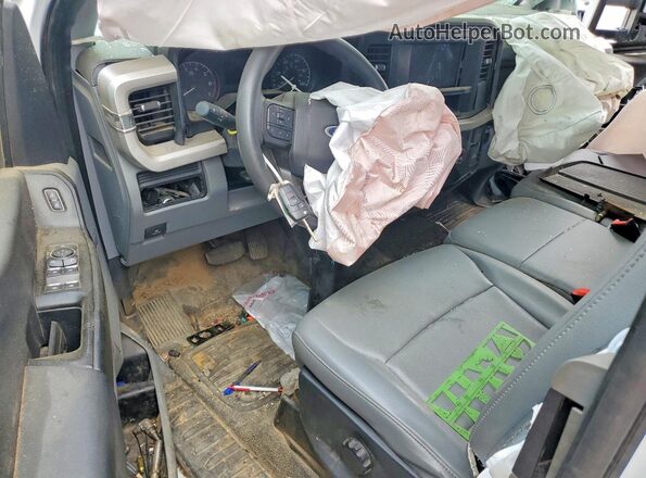 1FT7X2BA4PEC62449 2023 FORD F250 White Widok deski rozdzielczej