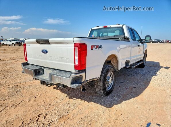 1FT7X2BA9PED94641 2023 FORD F250 White Задня права чверть