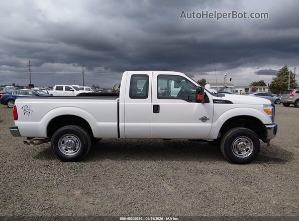 1FT7X2BT7GEC88190 2016 FORD F-250 White Rear interior view