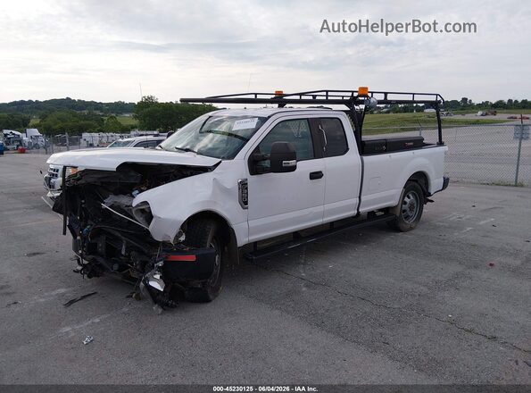 1FT7X3B60LEC75162 2020 FORD F350 White Առջևի ձախ երեք քառորդ տեսարան