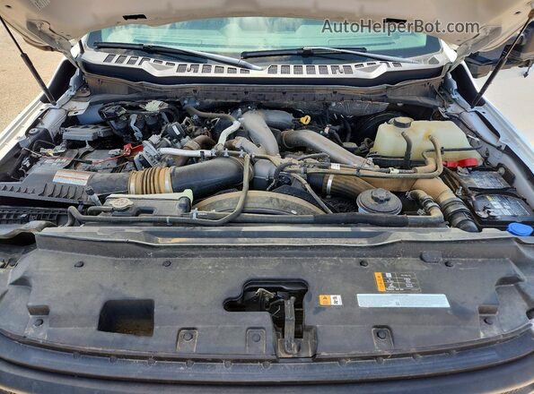 1FT8W3BT4REC06142 2024 FORD F350 White Вид задньої частини салону
