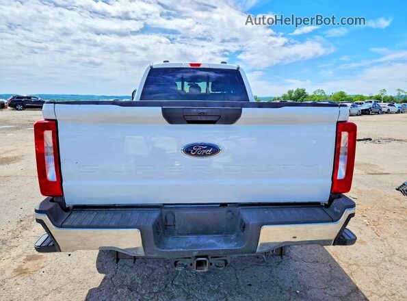 1FT8W3BT5SEC22453 2025 FORD F350 White Widok z tyłu